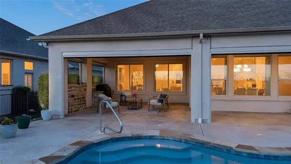$893,900 | 11517 Parkcrest Drive, Denton, TX 76207