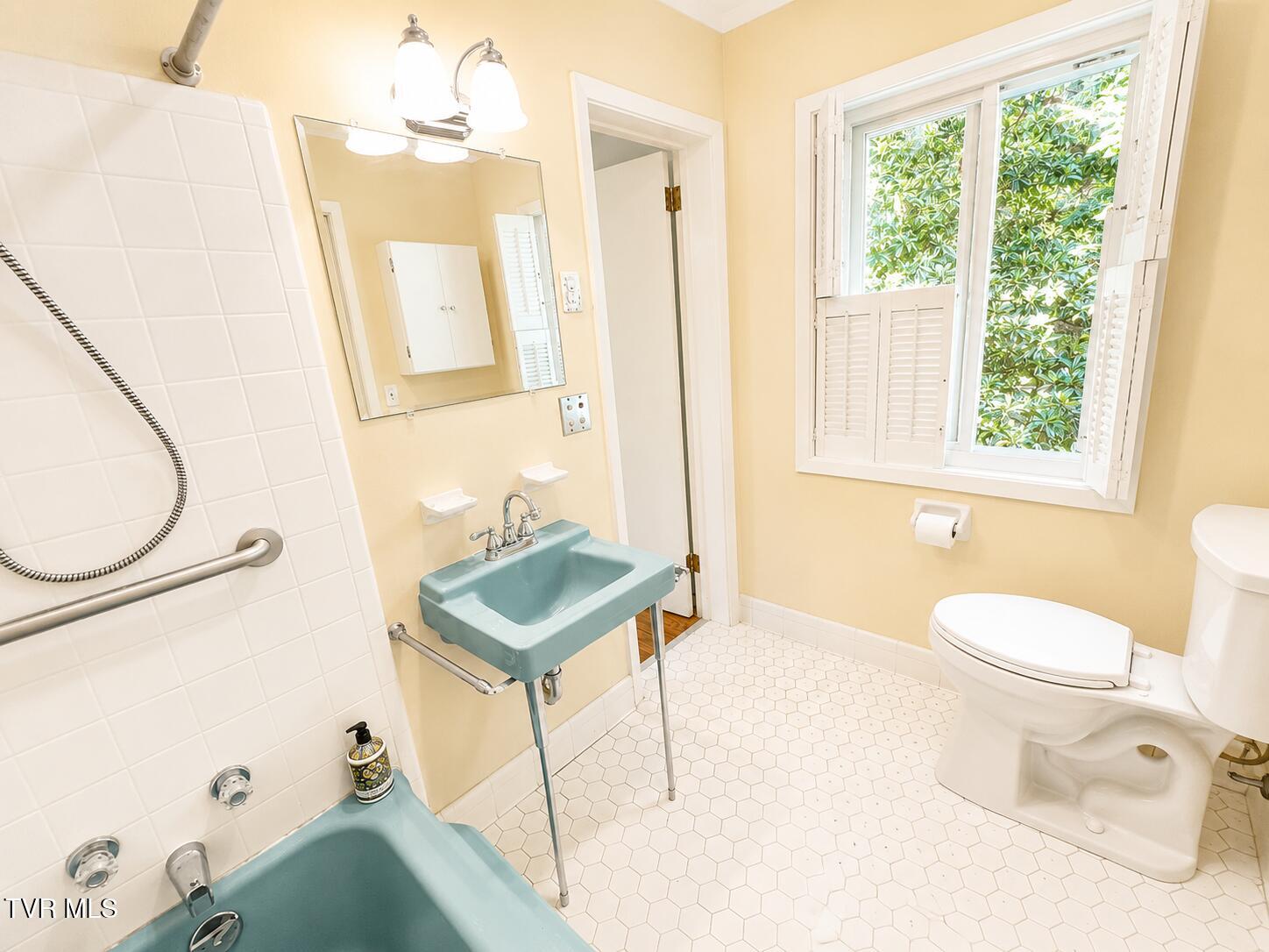 301 Hillside Road Johnson City, TN 37601 - Photo 26 of 34 Property Image