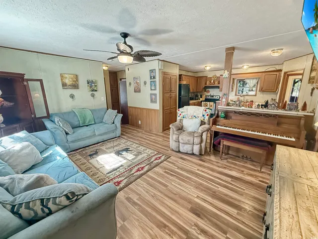 $370,000 | 3264 10 Acre Road, Andrews, SC 29510