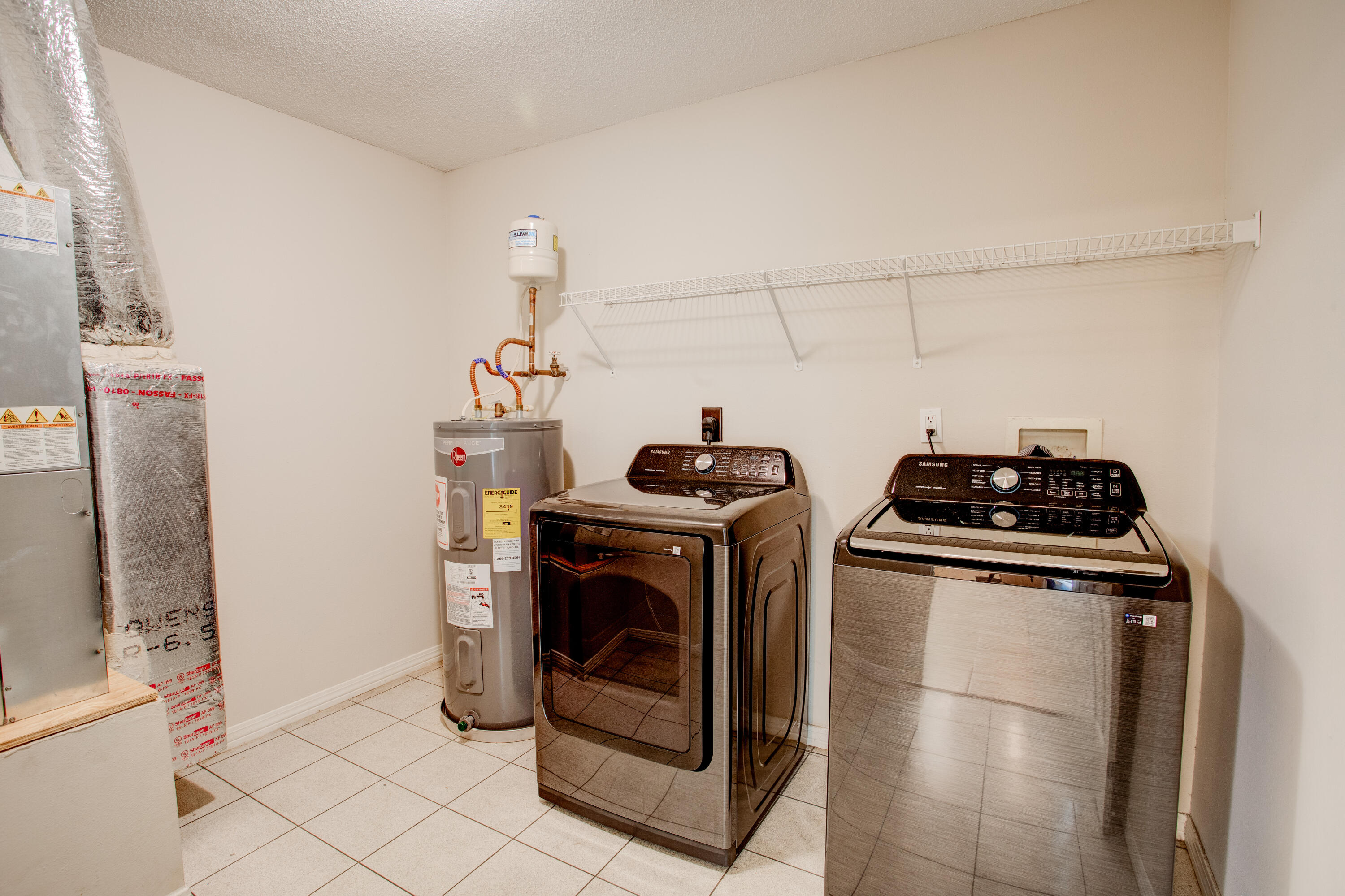 2878 Aplin Road Crestview, FL 32539 - Photo 25 of 45 Interior Laundry Room