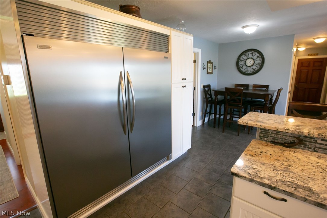 8193 White Road Burbank, OH 44214 - Photo 5 of 35 Gallery Image 5