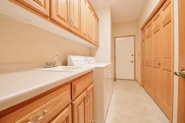 $320,000 | 228 Goldfinch Lane, Clearwater, MN 55320