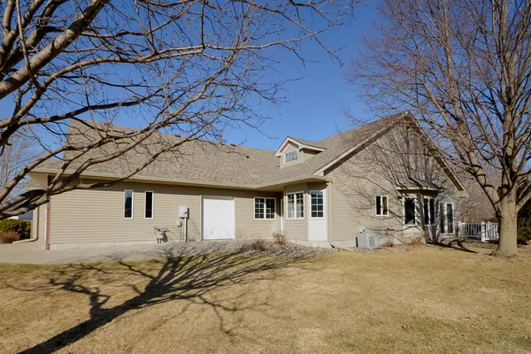 $320,000 | 228 Goldfinch Lane, Clearwater, MN 55320