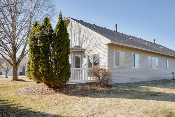 $320,000 | 228 Goldfinch Lane, Clearwater, MN 55320