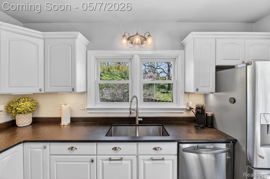 123 Riddle Street Howell, MI 48843 - Photo 14 of 51