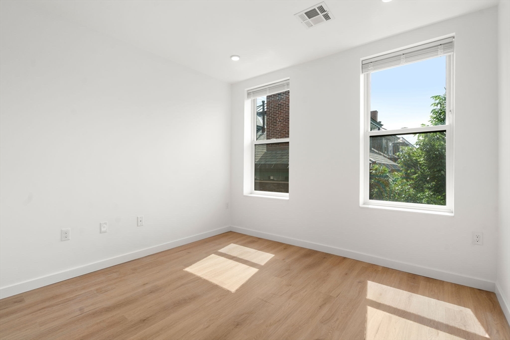 40 Centre Street, Unit 302 Brookline, MA 02446 - Photo 2 of 7