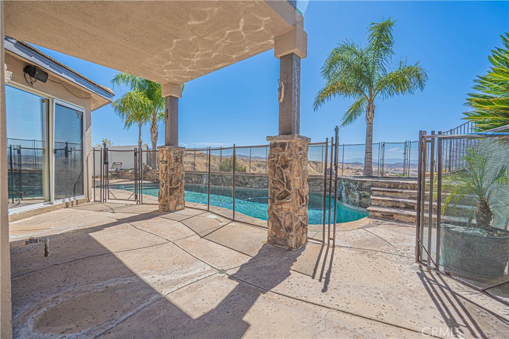 32628 Ridge Top Lane Castaic, CA 91384 - Photo 29 of 57 Gallery Image 29