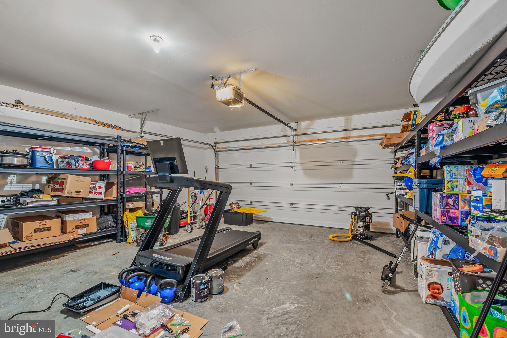 89 Rappahannock Run Falling Waters, WV 25419 - Photo 14 of 34 Garage