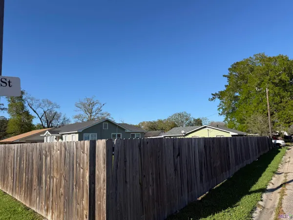 $164,000 | 24225 Cross Street, Plaquemine, LA 70764