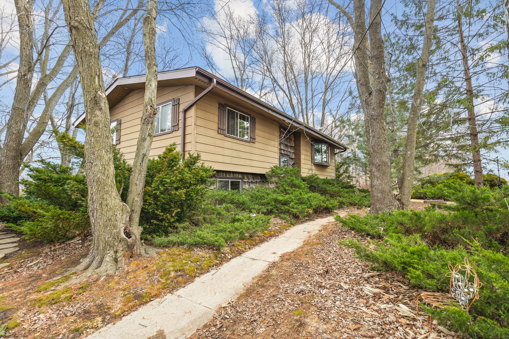 6867 North Eggert Road Rock City, IL 61070 - Photo 2 of 19