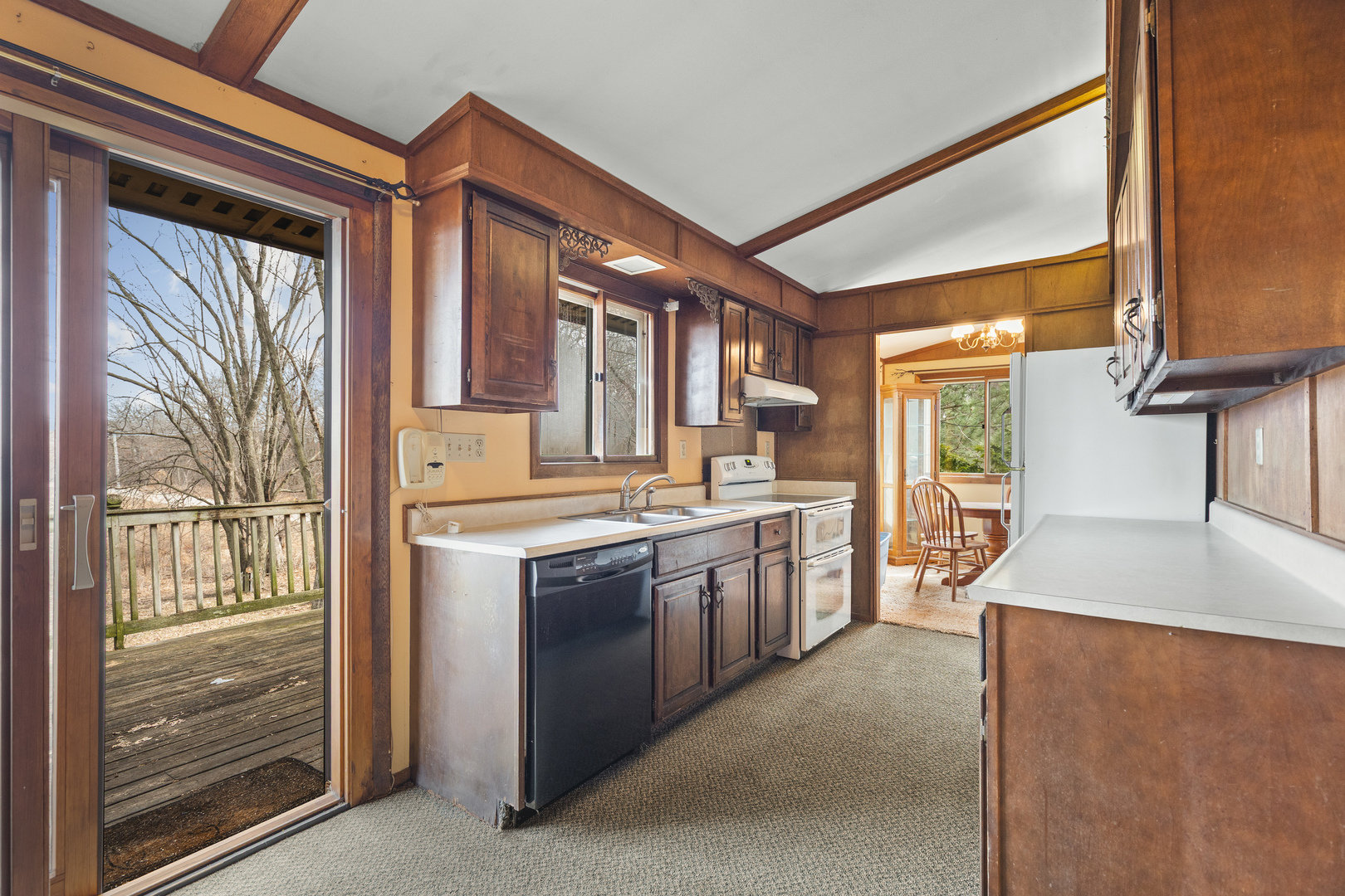 6867 North Eggert Road Rock City, IL 61070 - Photo 5 of 19