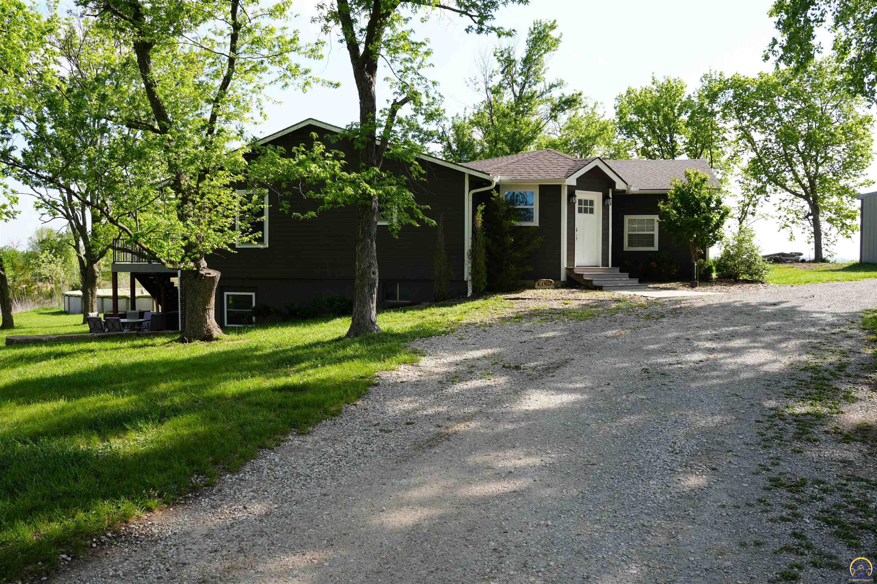 24298 M Road Holton, KS 66436 - Photo 9 of 99