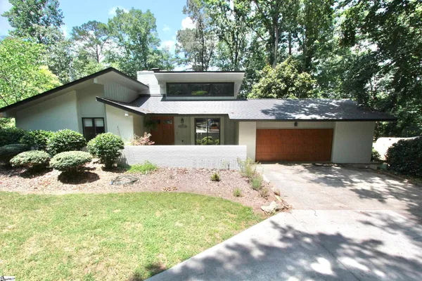 $450,000 | 121 Circle Drive, Townville, SC 29689