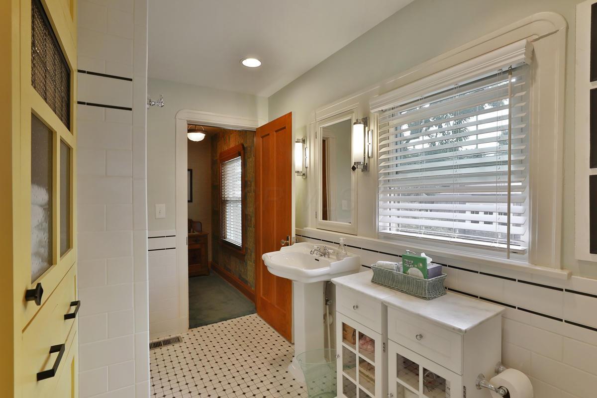 23 Arden Road Columbus, OH 43214 - Photo 28 of 44 Gallery Image 28