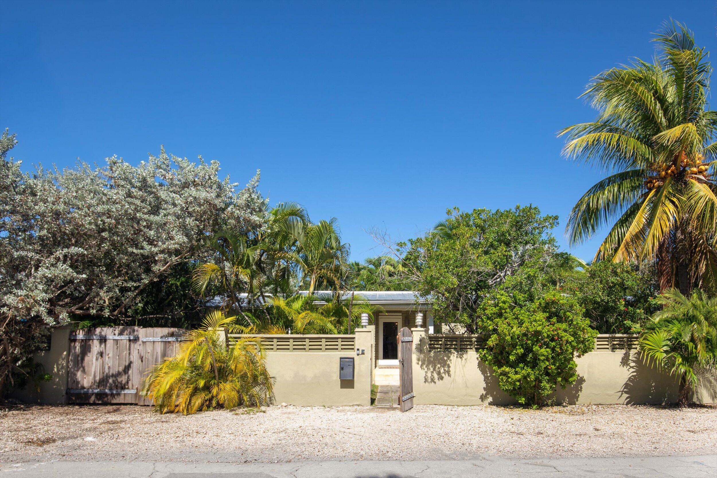 1719 Laird Street Key West, FL 33040 - Photo 2 of 27 01-001