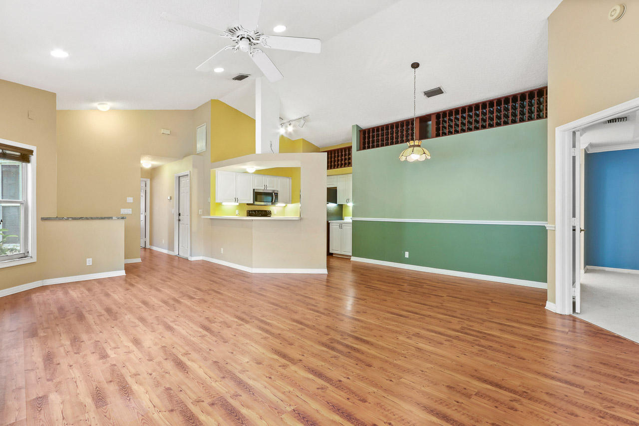2086 Bonisle Circle Riviera Beach, FL 33418 - Photo 6 of 19 2086 Bonisle Cir Riviera Beach-print-009