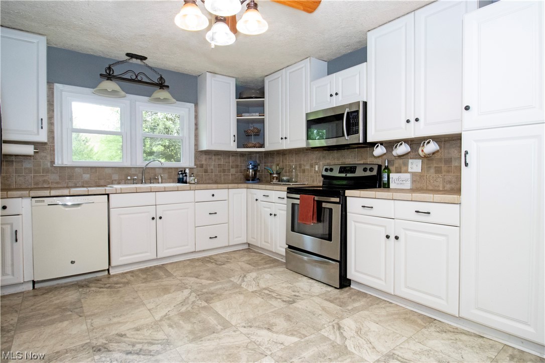 1526 Secrest Road Wooster, OH 44691 - Photo 6 of 28