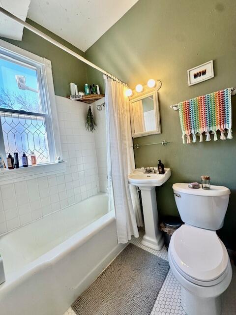 3061 North Pierce Street Milwaukee, WI 53212 - Photo 18 of 29 PIERCE FRONT-BATH2