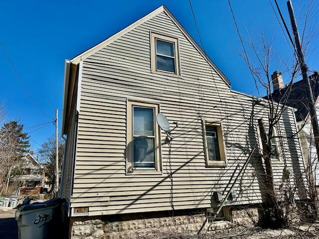3061 North Pierce Street Milwaukee, WI 53212 - Photo 6 of 29 PIERCE REAR-BACKSIDE VIEW