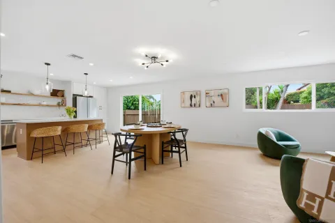 $1,750,000 | 2610 Chestnut Avenue, Carlsbad, CA 92010