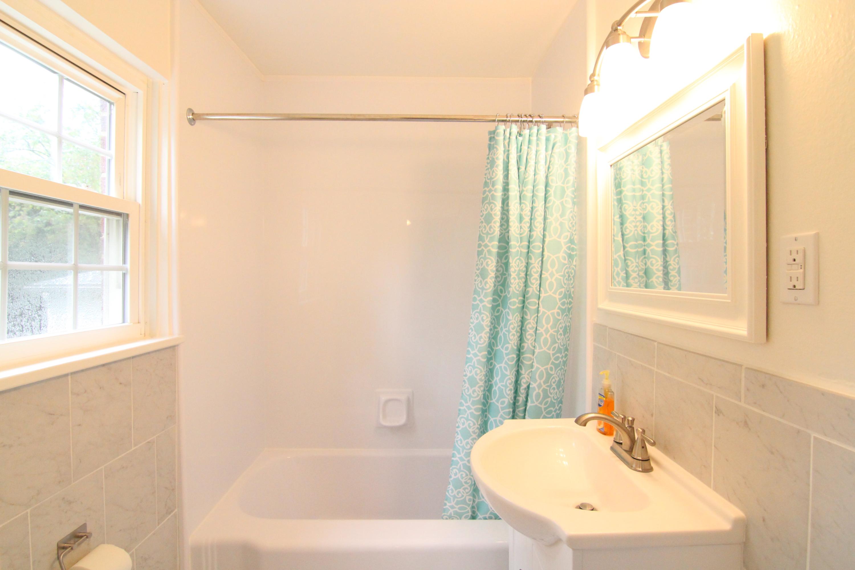 2529 Weaver Road Southwest Roanoke, VA 24015 - Photo 22 of 46 IMG_9890