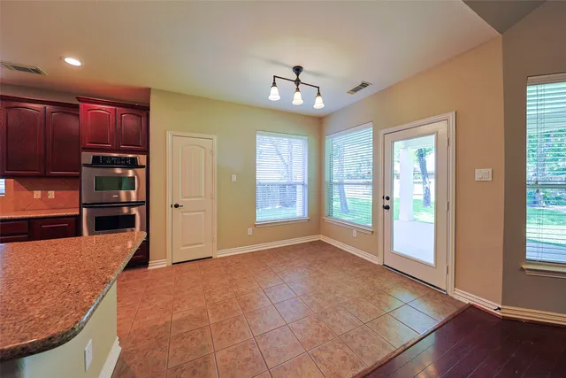 $545,000 | 403 Woodpecker Forest Lane, Conroe, TX 77384