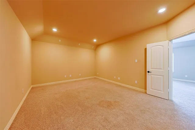 $545,000 | 403 Woodpecker Forest Lane, Conroe, TX 77384