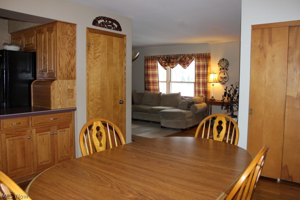 5786 Dailey Road New Franklin, OH 44319 - Photo 17 of 33 View of living room from dining room*