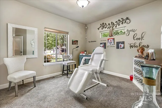 $854,000 | 319 Clear Lake Lane, Buhl, ID 83316