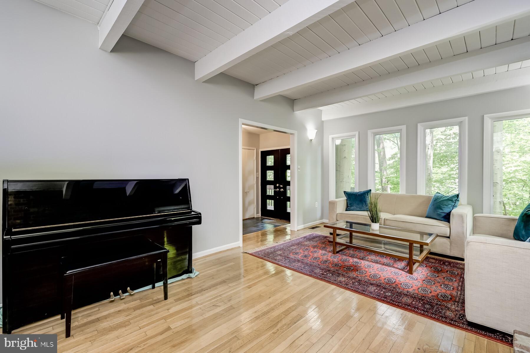 207 Hilltop Road Silver Spring, MD 20910 - Photo 11 of 64