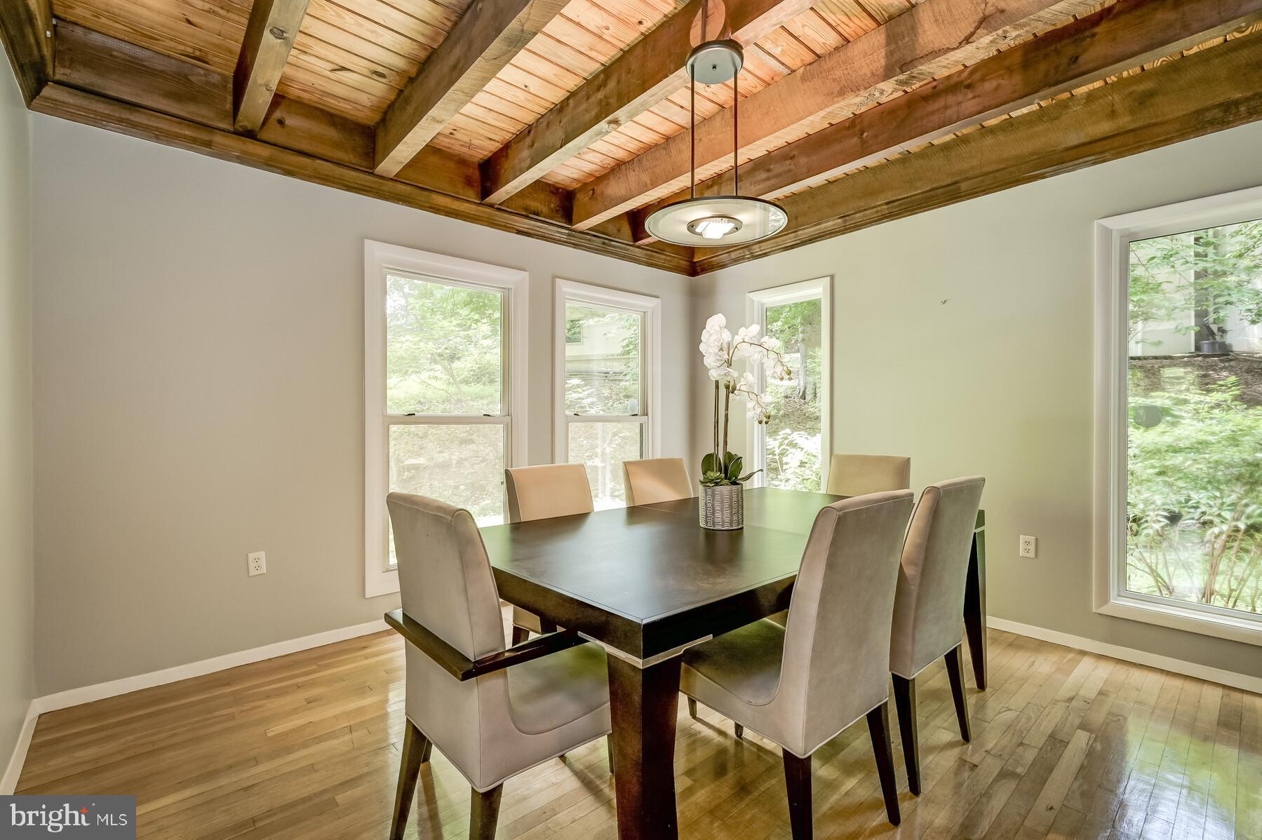 207 Hilltop Road Silver Spring, MD 20910 - Photo 12 of 64