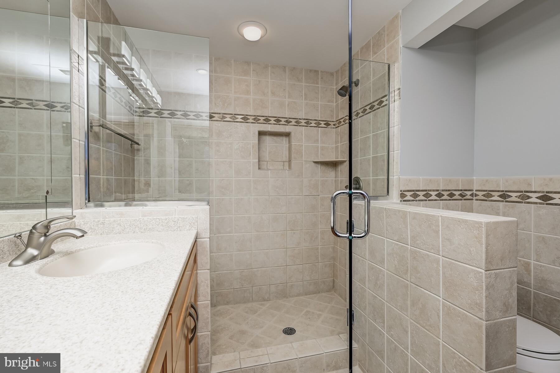 207 Hilltop Road Silver Spring, MD 20910 - Photo 36 of 64