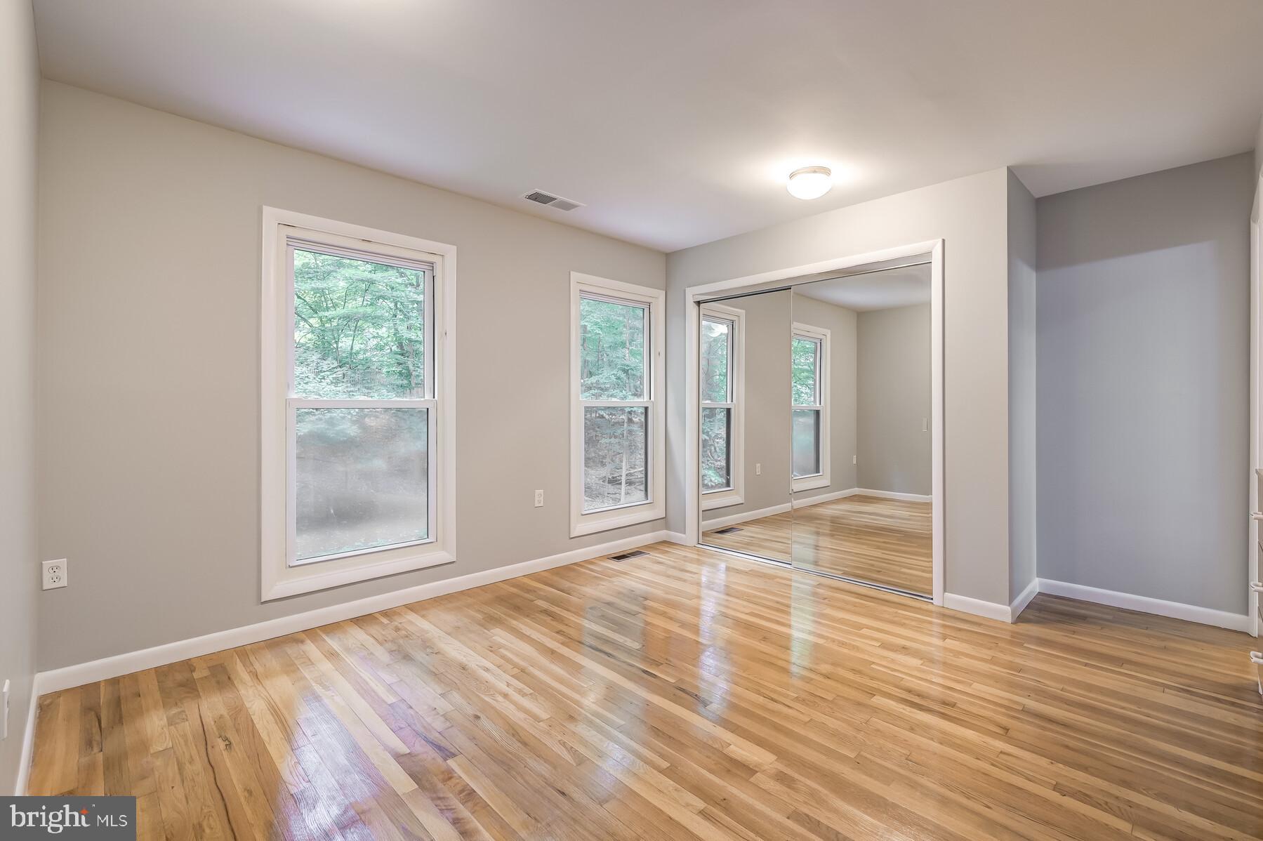 207 Hilltop Road Silver Spring, MD 20910 - Photo 37 of 64