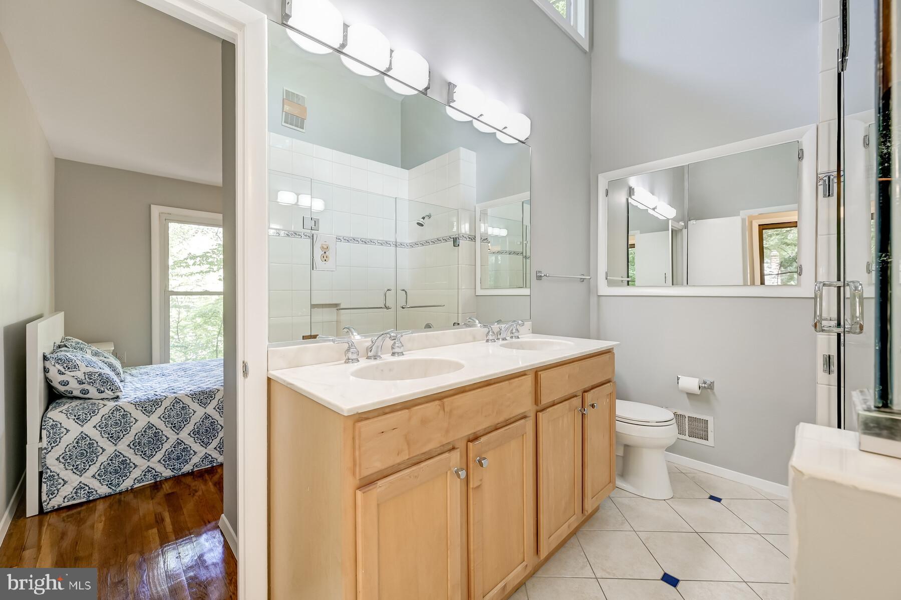 207 Hilltop Road Silver Spring, MD 20910 - Photo 39 of 64