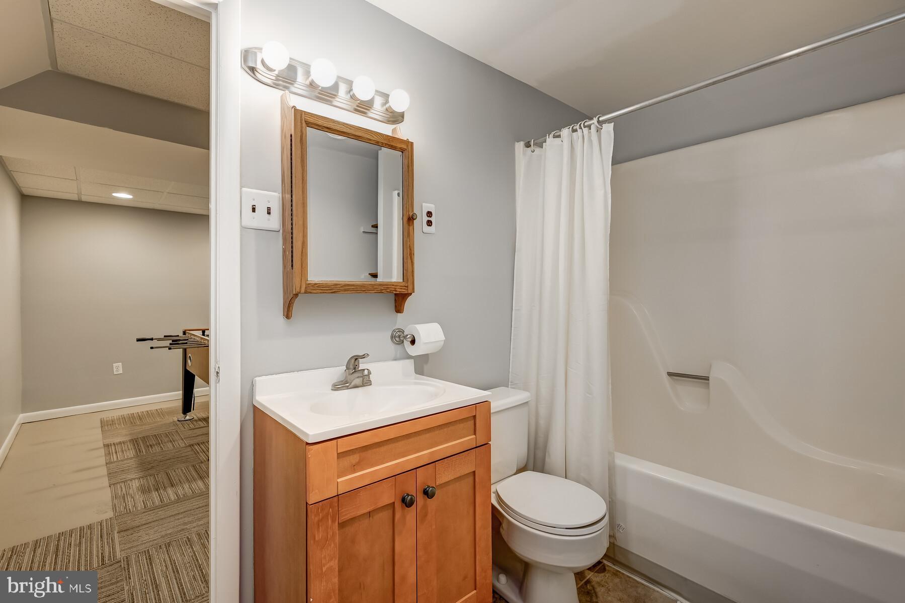 207 Hilltop Road Silver Spring, MD 20910 - Photo 48 of 64