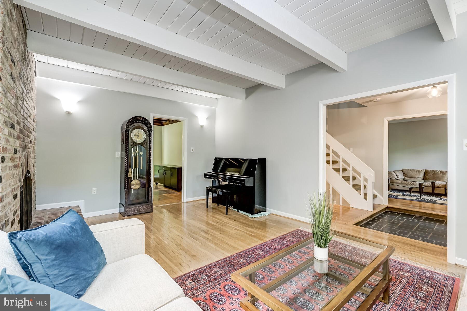 207 Hilltop Road Silver Spring, MD 20910 - Photo 9 of 64