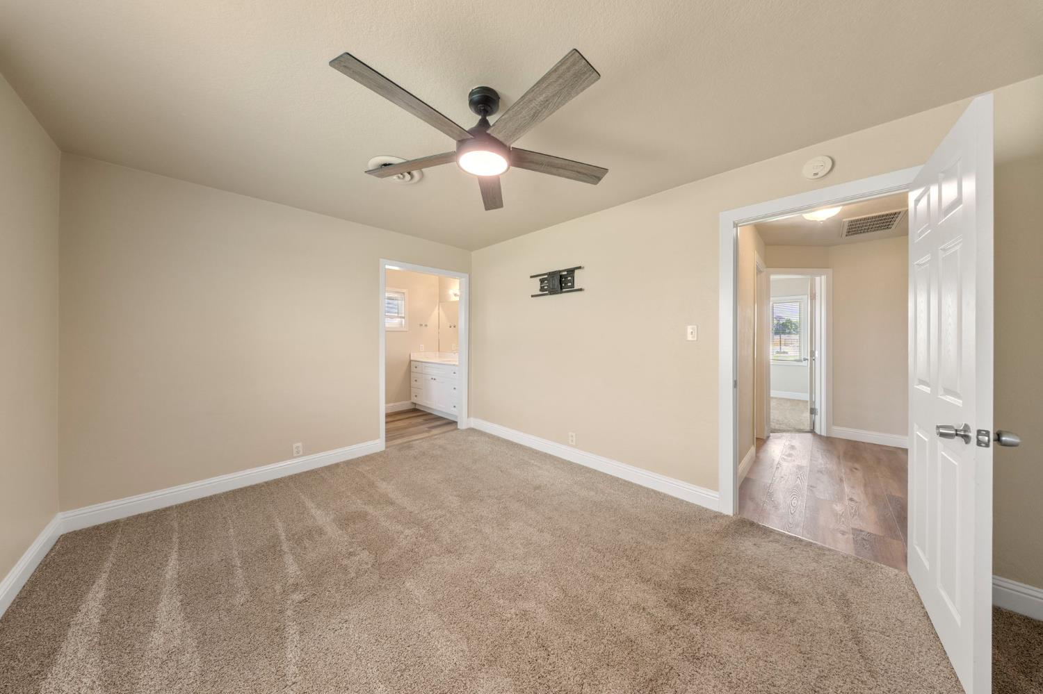 5958 Lathrop Road Manteca, CA 95336 - Photo 11 of 33