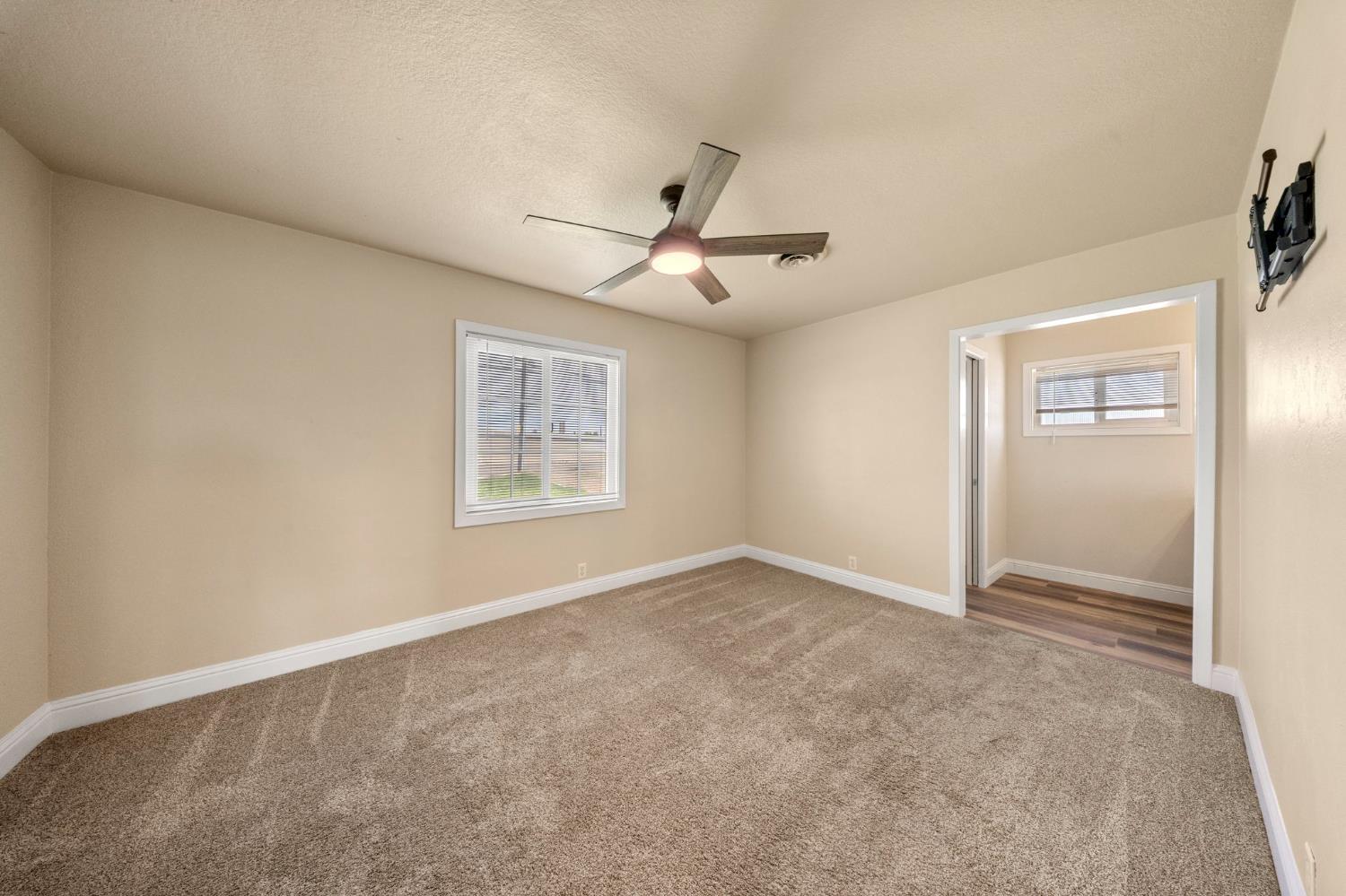 5958 Lathrop Road Manteca, CA 95336 - Photo 13 of 33