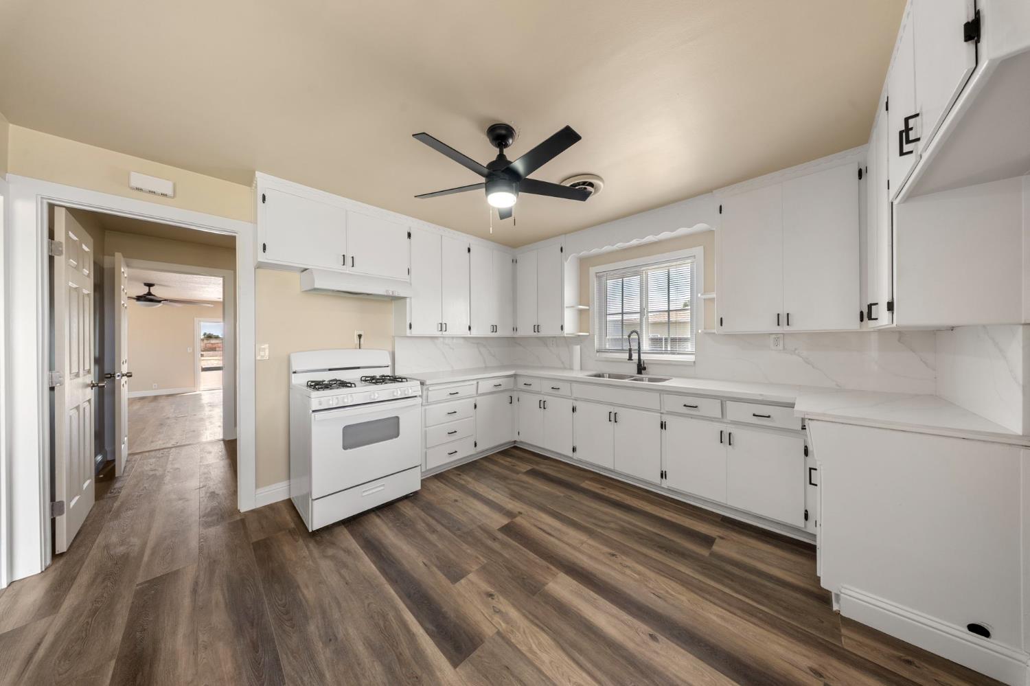 5958 Lathrop Road Manteca, CA 95336 - Photo 8 of 33