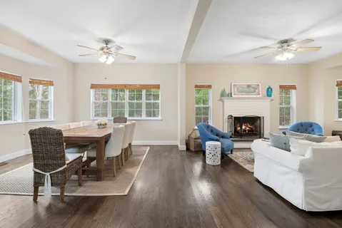 9 Montauk Avenue, East Hampton, NY 11937