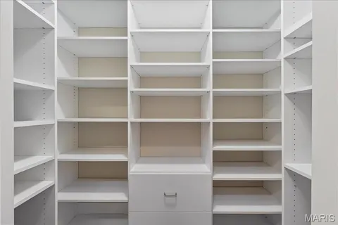 $449,000 | 123 West Bodley Avenue, Unit 303, Kirkwood, MO 63122