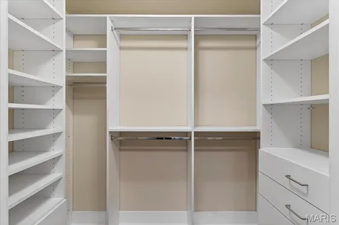 $449,000 | 123 West Bodley Avenue, Unit 303, Kirkwood, MO 63122