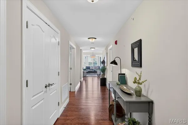 $424,900 | 123 West Bodley Avenue, Unit 303, Kirkwood, MO 63122