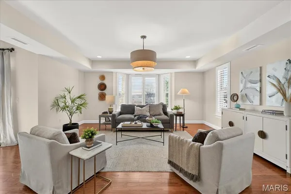 $424,900 | 123 West Bodley Avenue, Unit 303, Kirkwood, MO 63122