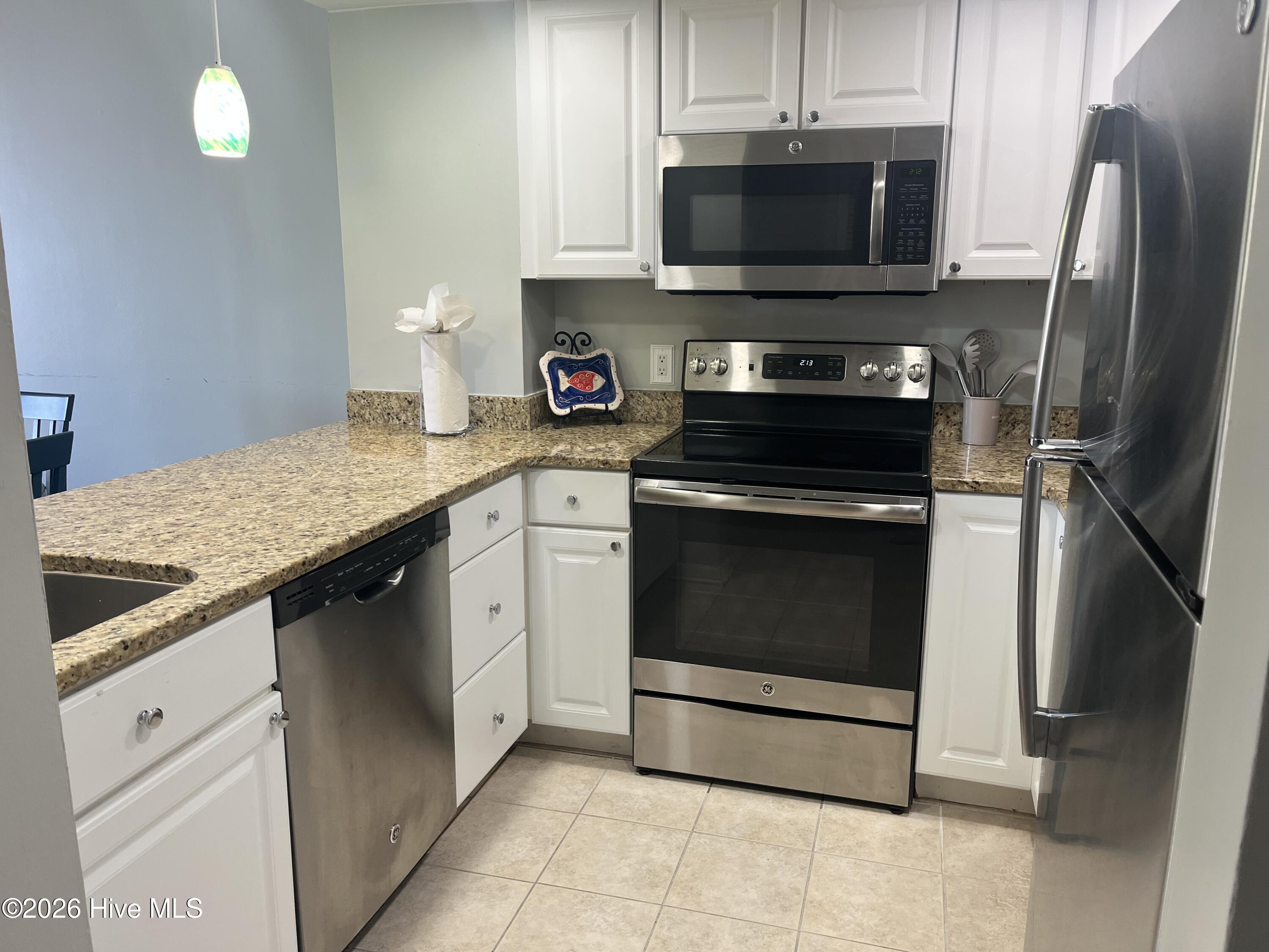 2000 New River Inlet Road, Unit 2503 North Topsail Beach, NC 28460 - Photo 4 of 15 Kitchen