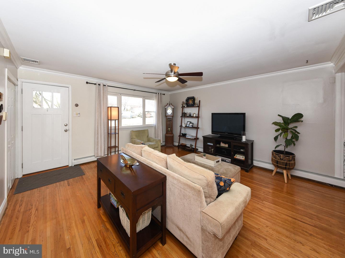 3302 Lisa Road Norristown, PA 19403 - Photo 8 of 39 Gallery Image 8