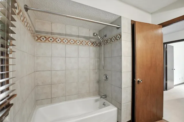 $3,150 | 781 Dayton Drive, Carmel, IN 46033