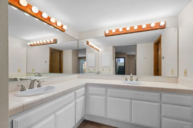 $4,195 | 801 Kalpati Circle, Unit C, Carlsbad, CA 92008