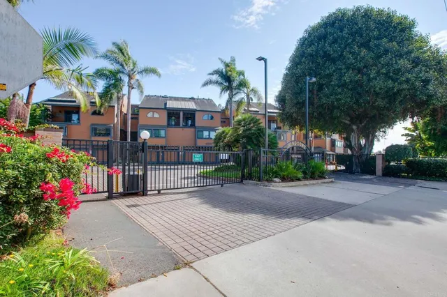 $4,195 | 801 Kalpati Circle, Unit C, Carlsbad, CA 92008