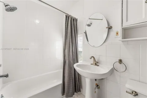 $800,000 | 745 Northeast 88th Street, Miami, FL 33138